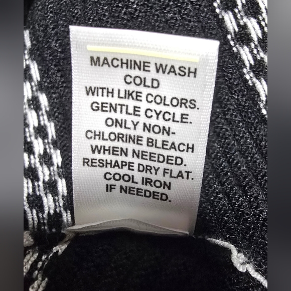 Women's Black/White Striped Skirt Size XL EST. 1945 - Picture 5 of 7